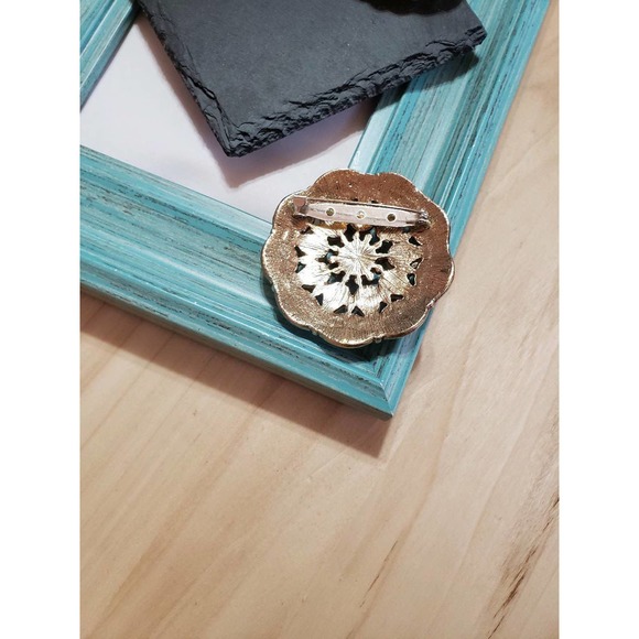 Vintage Retro Style Floral Brooch Upcycled - Picture 3 of 4